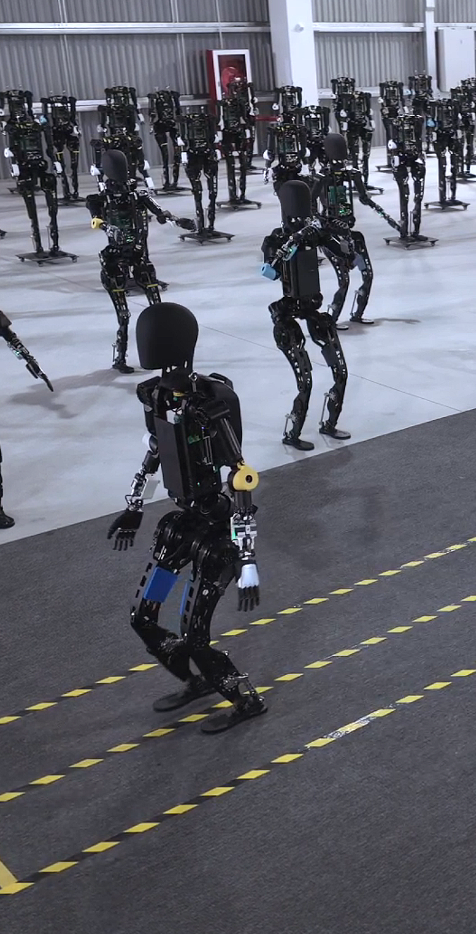 乐玩lewin开启通用机器人商用量产